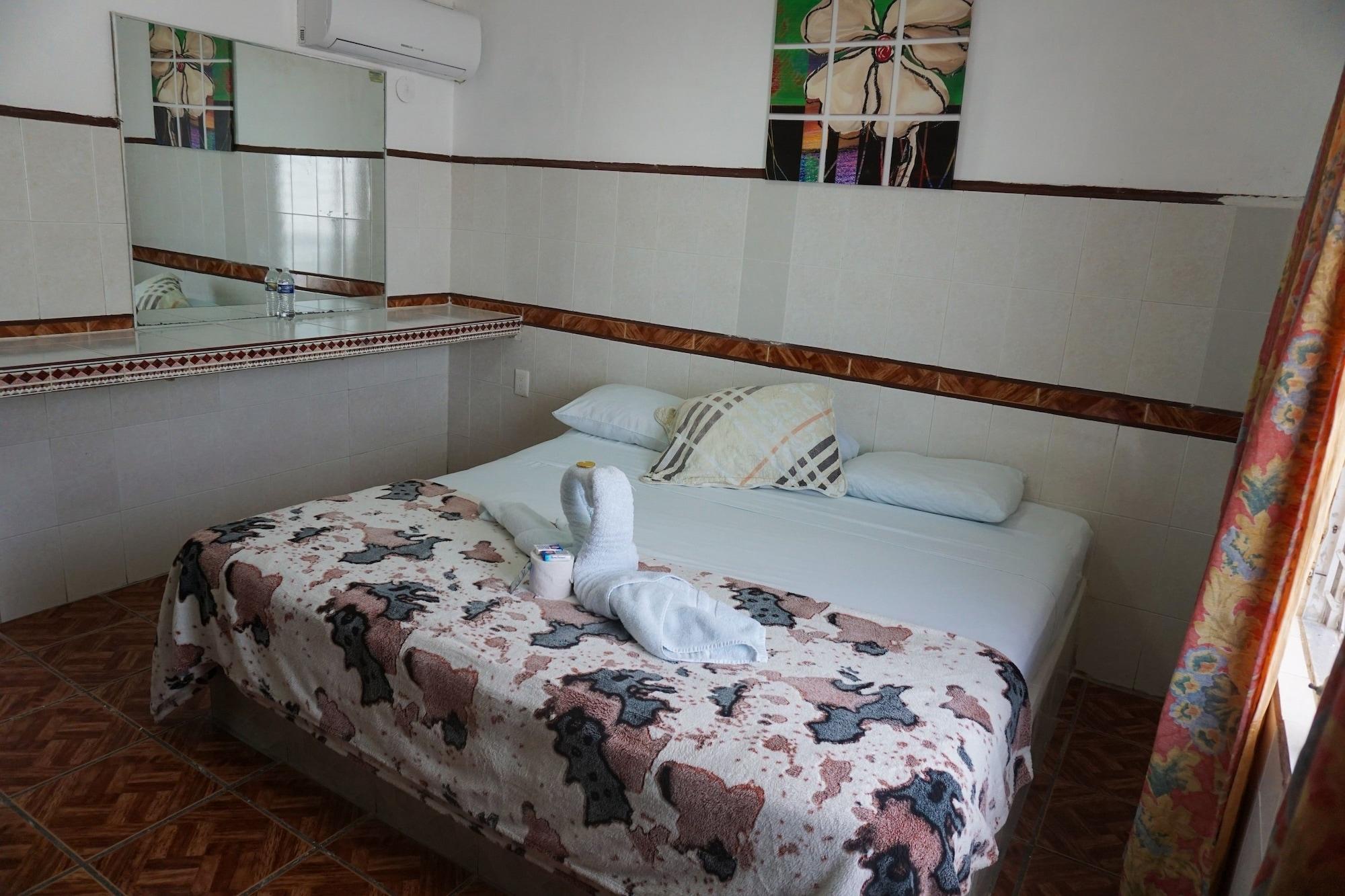 צ'טומאל Hotel Real Azteca מראה חיצוני תמונה