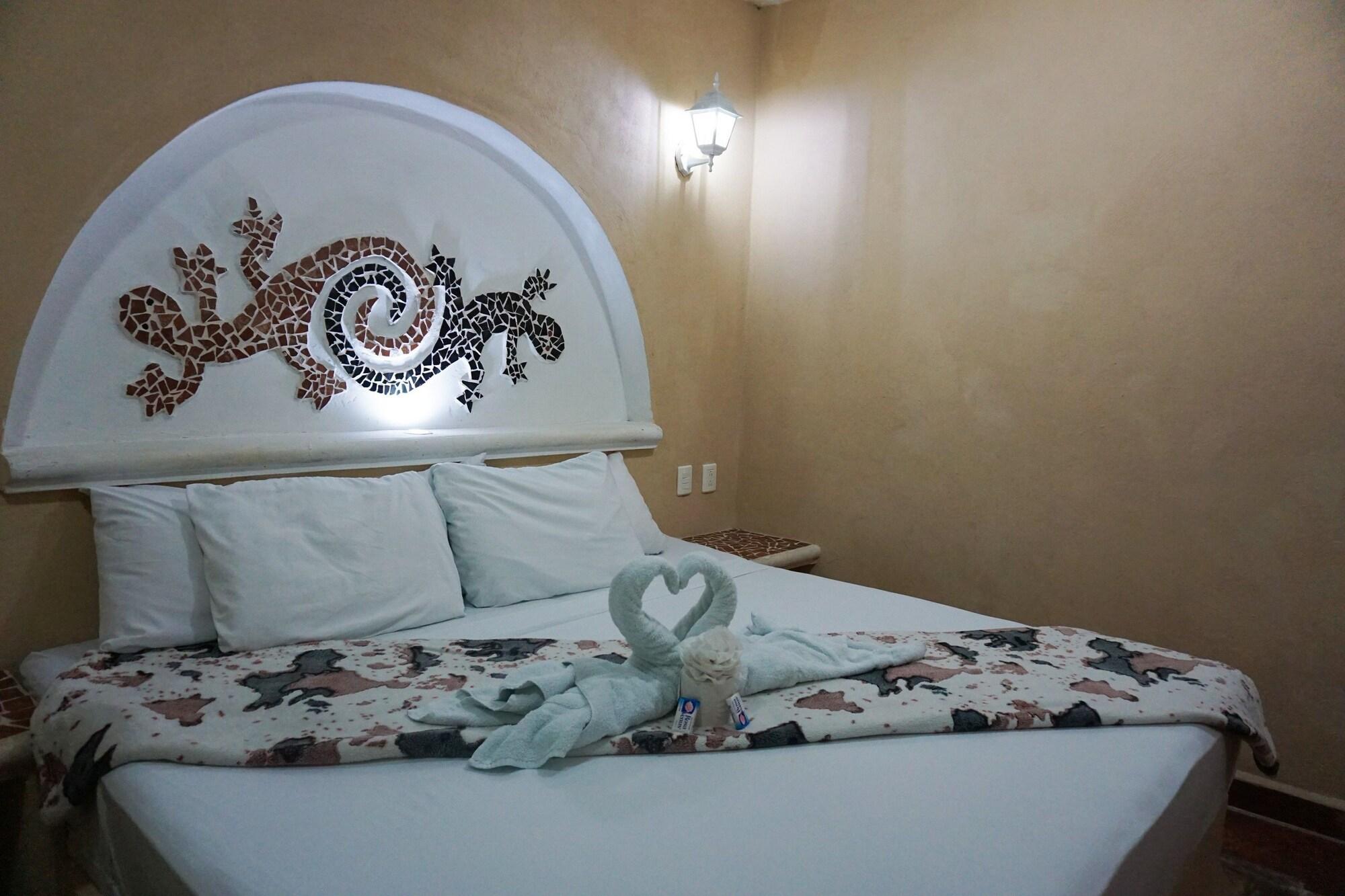 צ'טומאל Hotel Real Azteca מראה חיצוני תמונה